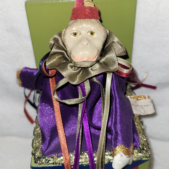 Kleski, Wayne. M. Monkey Music Box - Picture 2 of 6